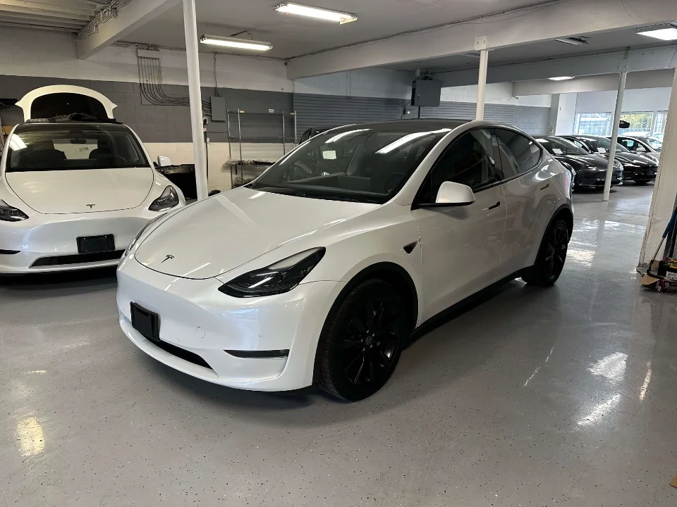 2020 Tesla Model Y Long Range AWD, image 1
